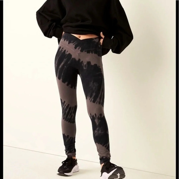 Victorias Secret Pink High Waist Full Length V Crossover Legging Tie Dye - Picture 1 of 5
